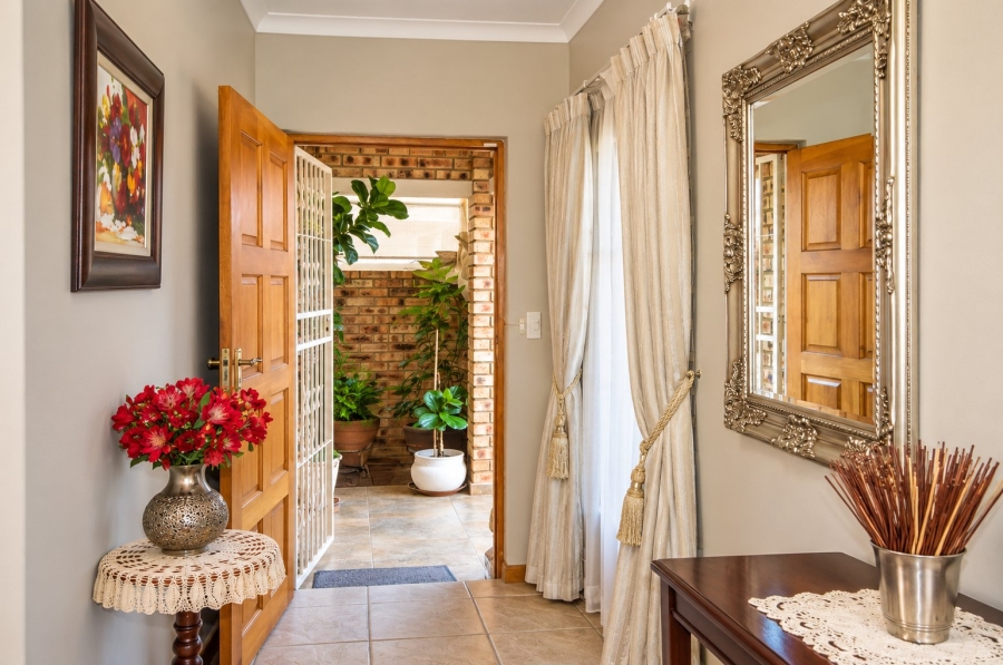3 Bedroom Property for Sale in Flimieda North West
